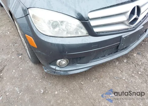 2009 Mercedes-Benz C 300 Luxury 4Matic/Sport 4Matic из США, поврежденный, VIN WDDGF81X89R070318